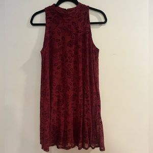 Speechless Velvet Floral sleeveless dress in burgundy